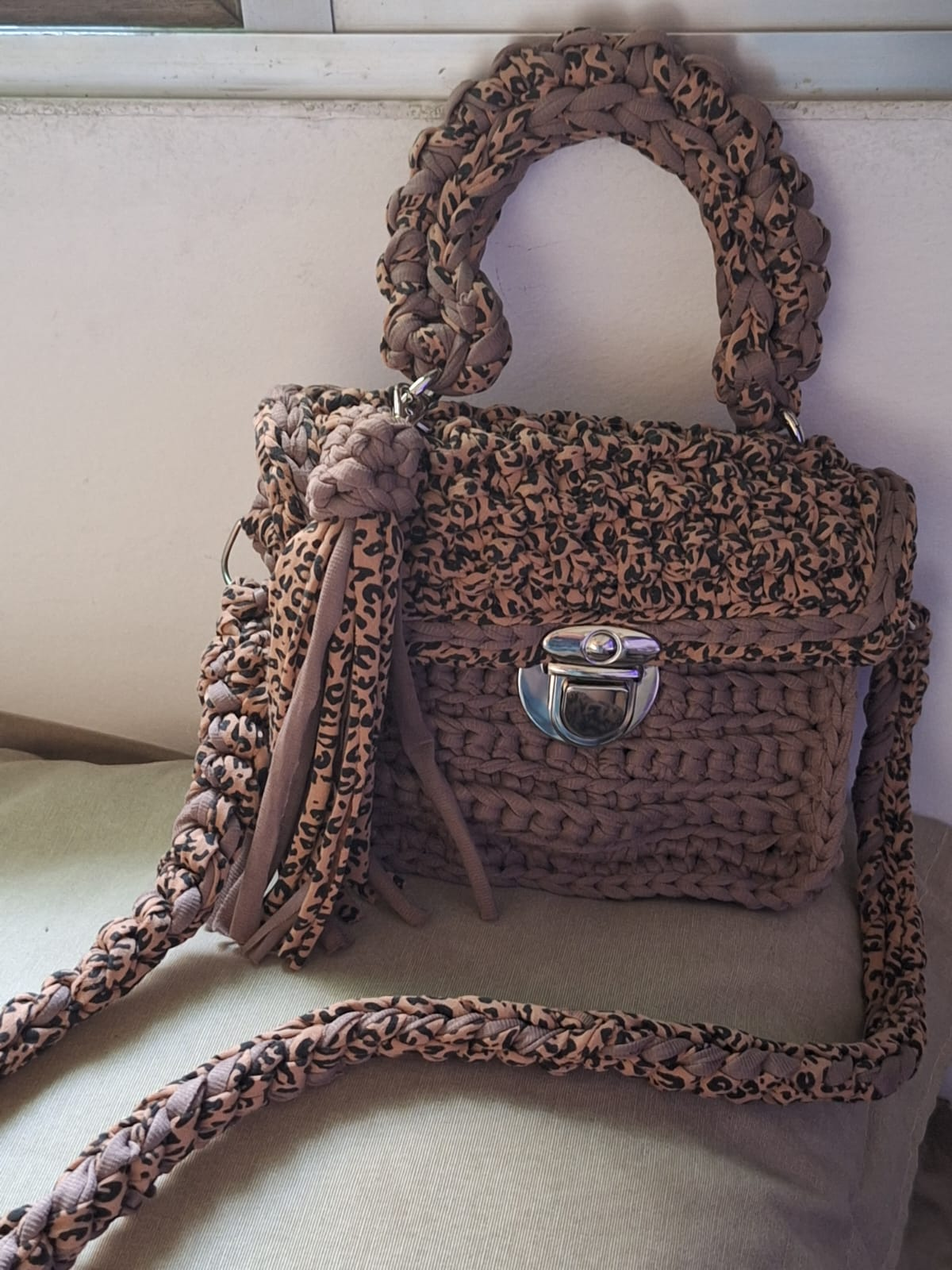 Bolsa Oncinha Elegante